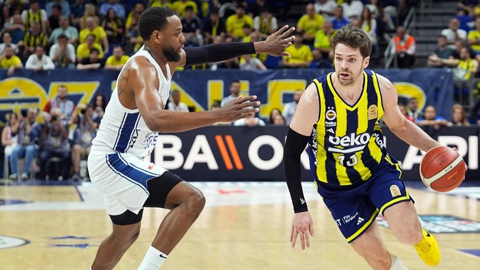MAÇ SONUCU: Fenerbahçe Beko: 60 - Anadolu Efes: 59