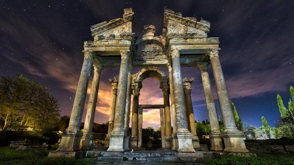 Müzelerde akşam serinliği çok sevildi. Gece Müzeciliğinde yeni sezon başladı