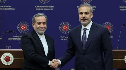 Ankara-Tahran hatt�nda kritik telefon: Bakan Fidan Erak�i ile g�r��t�