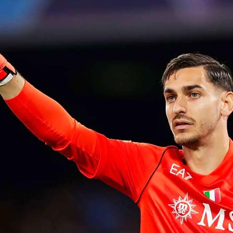 Fenerbah�e'de kaleye yeni aday Alex Meret