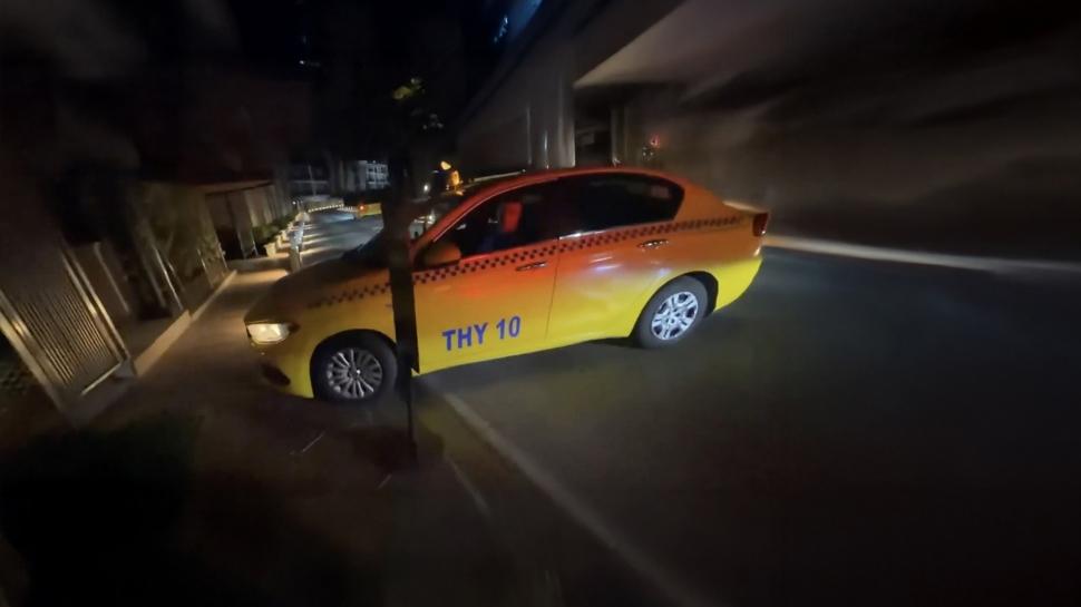 İstanbul'da yabancı turisti dolandıran taksici tutuklandı