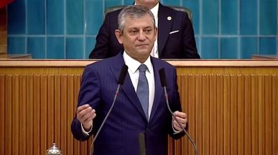 CHP'de grup toplant�s� krizi: Salonda 'hain Kemal' sesleri