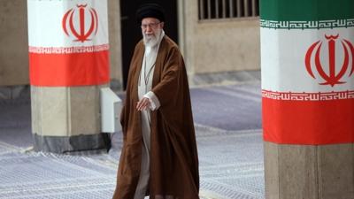 �ran'da Ali Hamaney i�in 3 �ehirde cenaze t�reni d�zenlenecek