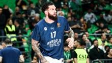 Anadolu Efes'e Vincent Poirier'den k�t� haber