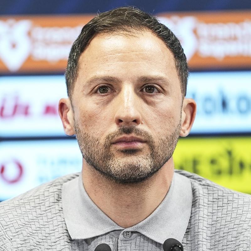Ve resmi a��klama geldi! Domenico Tedesco'nun yeni tak�m� belli oldu