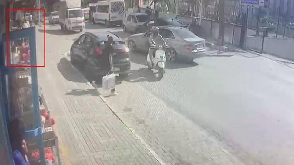 Çocukların kavgası bıçaklı hesaplaşmaya döndü! O anlar kamerada