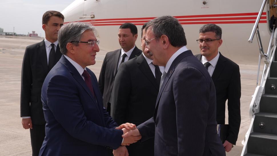 Cumhurbaşkanı Yardımcısı Yılmaz Türkmenistan'da: Ekonomik komisyon bir araya geliyor