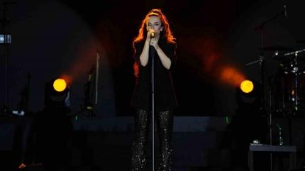 Fatma Turgut'tan K�lt�r Yolu Festivali'nde unutulmaz konser