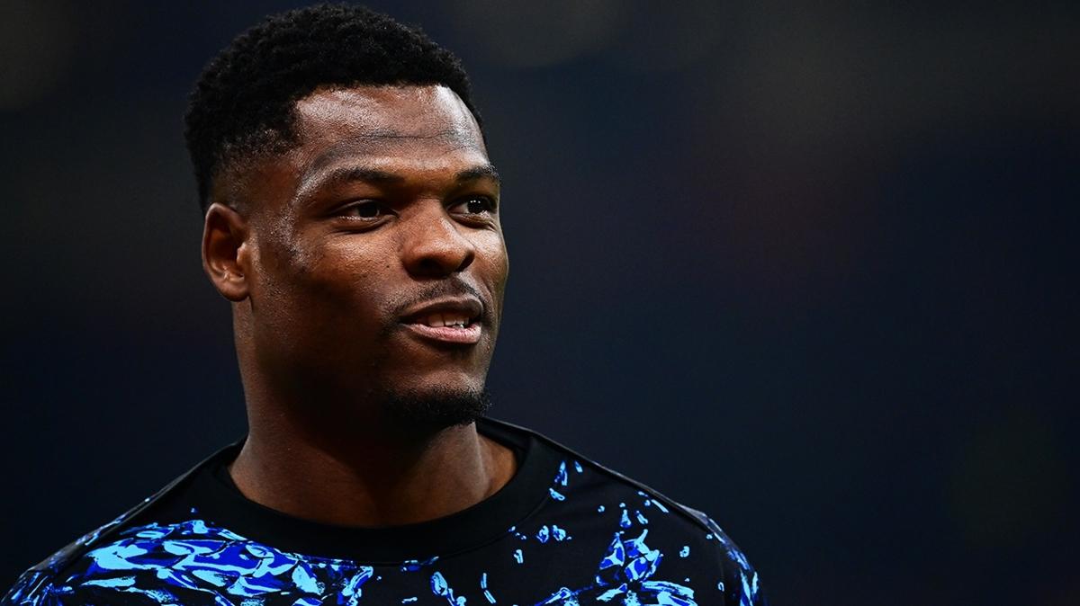  Denzel Dumfries Real Madrid Transfer foto�raflar� resimleri