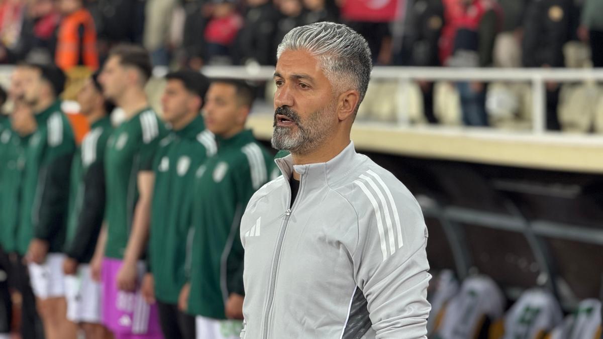 Vanspor FK Murat Y�ld�r�m Teknik Direkt�r foto�raflar� resimleri