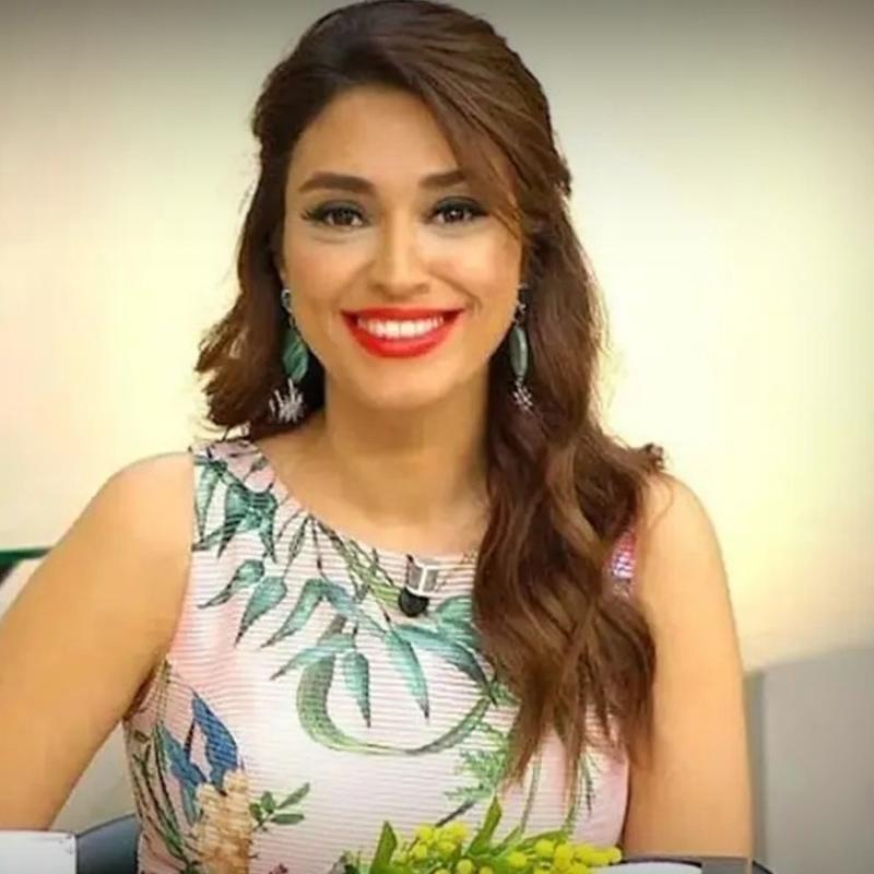 Zuhal Topal'la ilgili ger�ek ortaya ��kt�! Sihirli Annem'le tan�nd� ama me�er ilk dizisi...