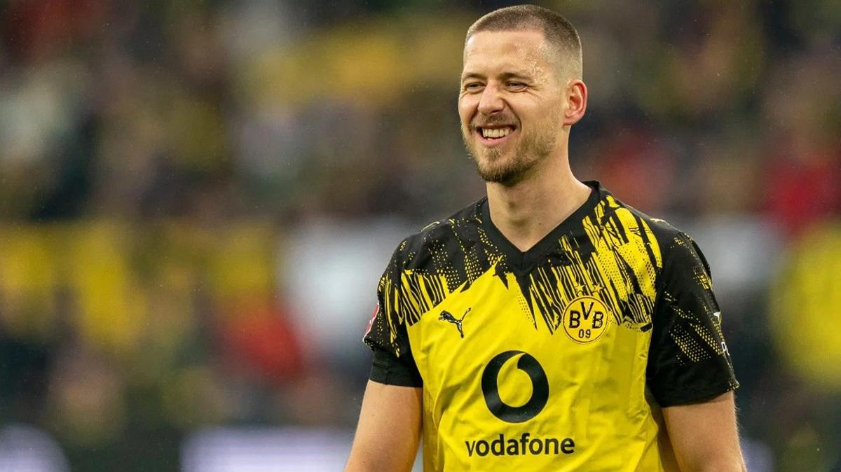 Waldemar Anton manchester united transfer borussia dortmund foto�raflar� resimleri