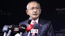 Grup Toplant�s�'na kat�lacak m�? K�l��daro�lu'ndan gazetecilere a��klama