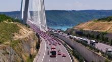�lkeyi birle�tiren bir a�k