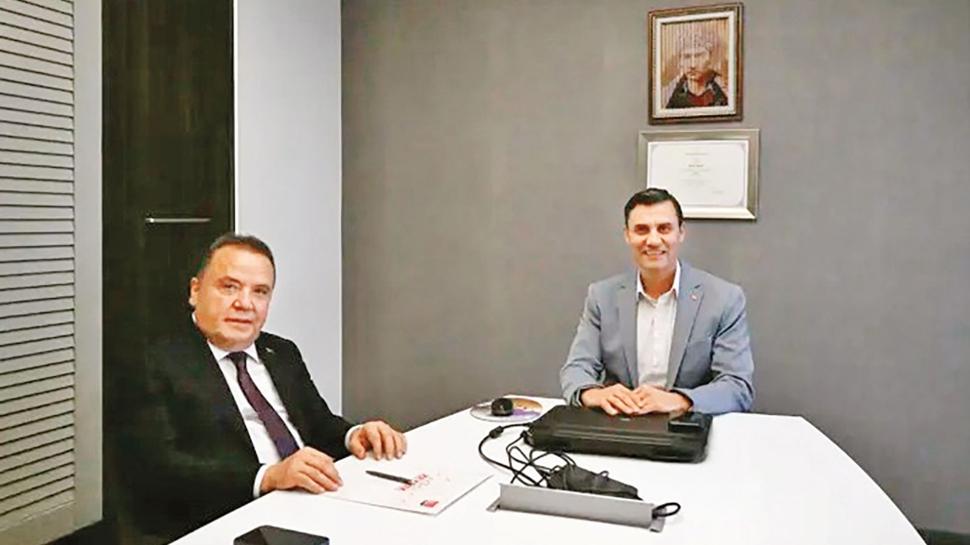 Muhittin B�cek'ten itiraf! �zg�r �zel istedi 950 bin Euro verdim