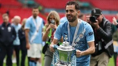 Bernardo Silva karar�n� erteledi