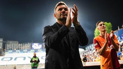Galatasaray'da b�y�k s�rpriz! Okan Buruk resmen imzal�yor