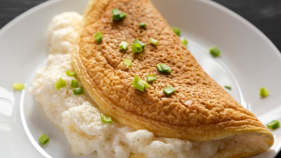 Bulut omlet kahvalt�l�k lezzet: ��i yumu�ac�k d��� k�zar�k