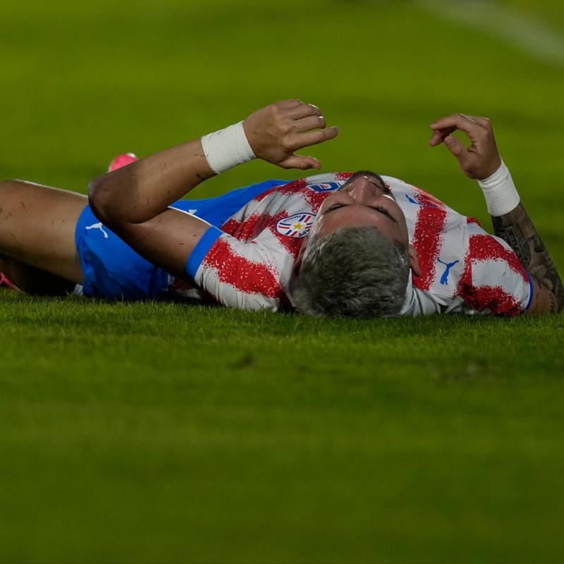 Julio Enciso'dan Paraguay'a k�t� haber