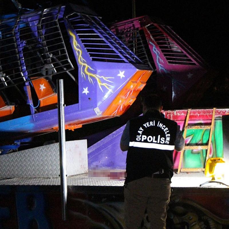 Lunaparkta korkun� kaza: Oyun aletinde hayat�n� kaybetti