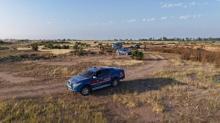 Antalya'da plajda jandarmaya ate� a�t�lar! ��pheliler JASAT'tan ka�amad�