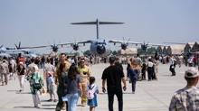 Gen�lerin ufkunu a�an festival ba�lad�! T�rk ordusunun g�c� �zmir'de sergileniyor