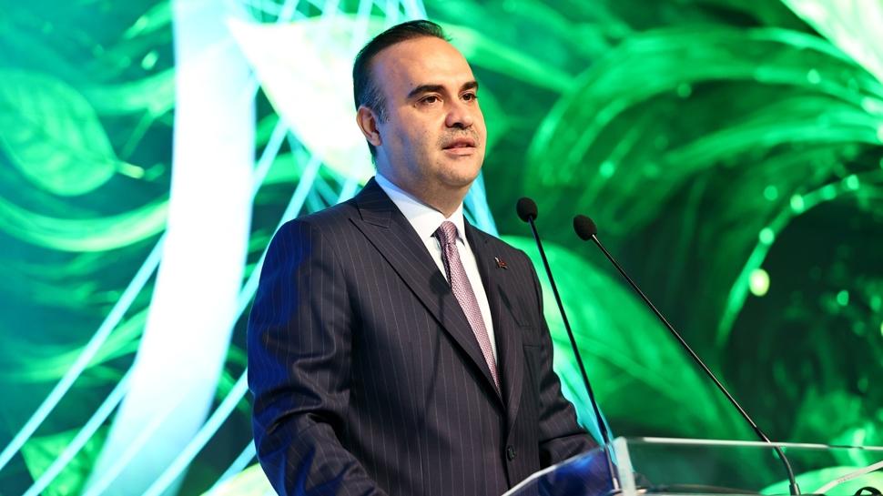 Bakan Kacır'dan Sıfır Atık Forumu'nda yoğun diplomasi trafiğ