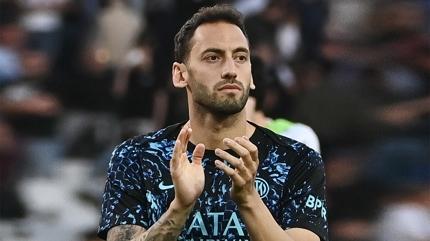 Hakan �alhano�lu transferinde s�cak geli�me! Fenerbah�e...
