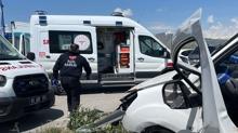Van'da katliam gibi kaza: 4 �l� 2 yaral�