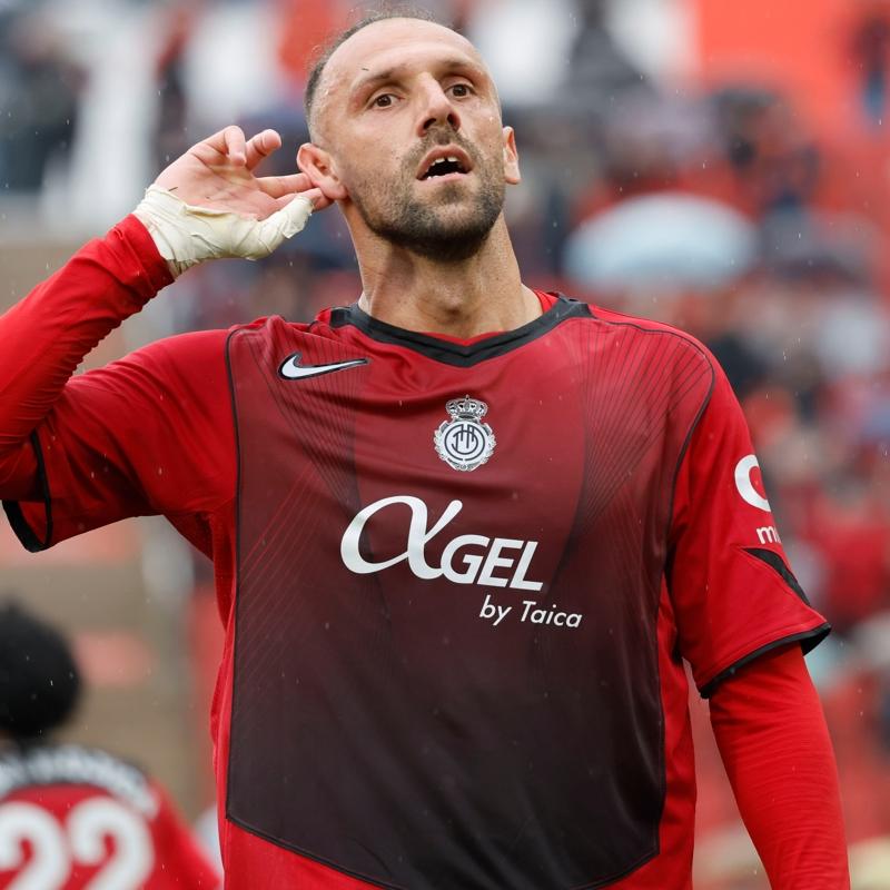 Aziz Y�ld�r�m ilk transferini bitirdi! Vedat Muriqi'in bonservisi belli oldu