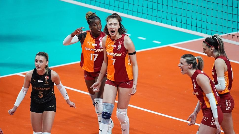 Galatasaray'dan 5 voleybolcuya veda