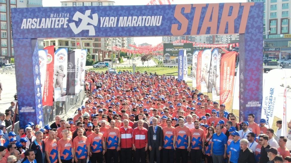 Malatya'da tarihi gün... Başkan Er: Arslantepe Yarı Maratonu