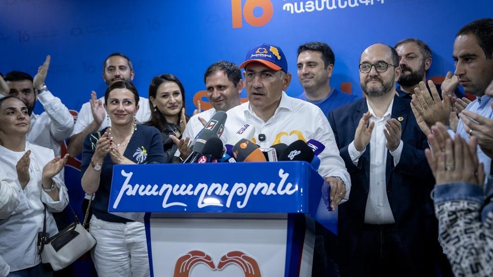 Se�im zaferinin ard�ndan dikkat �eken a��klama! Pa�inyan'dan T�rkiye mesaj�