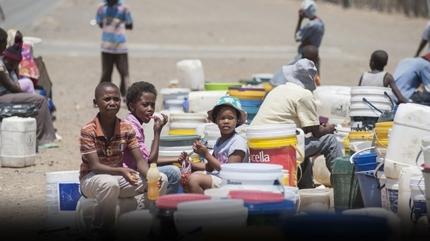 G�ney Afrika'da g��men av�: Gana binlerce vatanda��n� tahliye etti