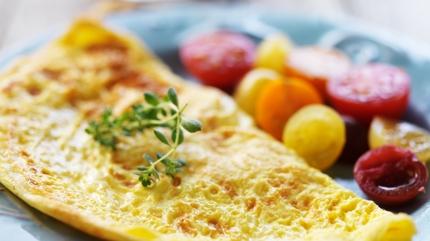 Sade omlet tarifi: Kahvalt�n�n en pratik lezzeti