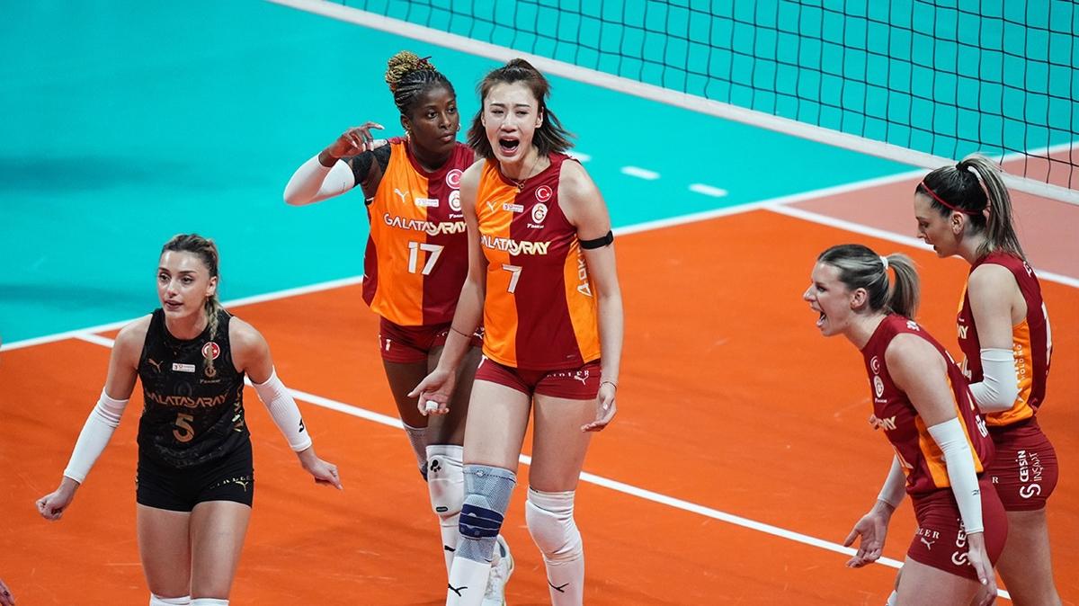 Galatasaray  Kad�n Voleybol  Kadro De�i�imi foto�raflar� resimleri