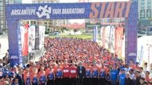 Malatya'da tarihi g�n... Ba�kan Er: Arslantepe Yar� Maratonu geleneksel hale gelecek