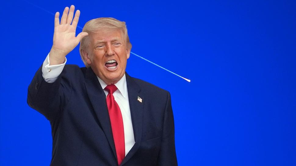 Trump'tan �srail ve �ran �a�r�s�: Derhal sald�r�lar� durdurun