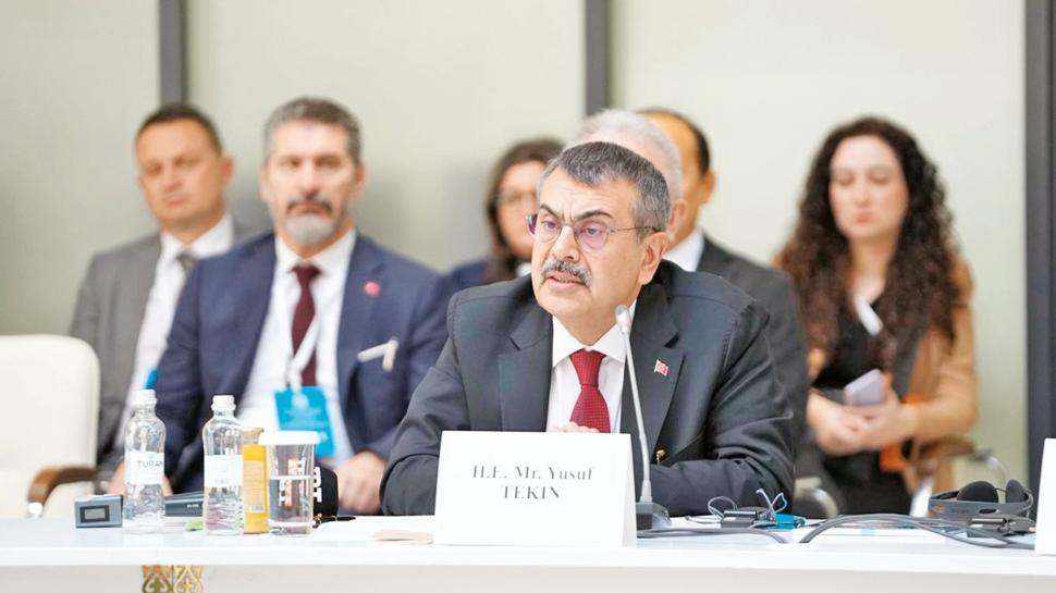 150 bin öğrenci ortak tarih okudu