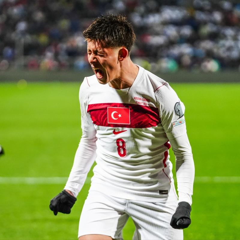 2 Ballon D'Or aday�na kar�� oynayaca��z
