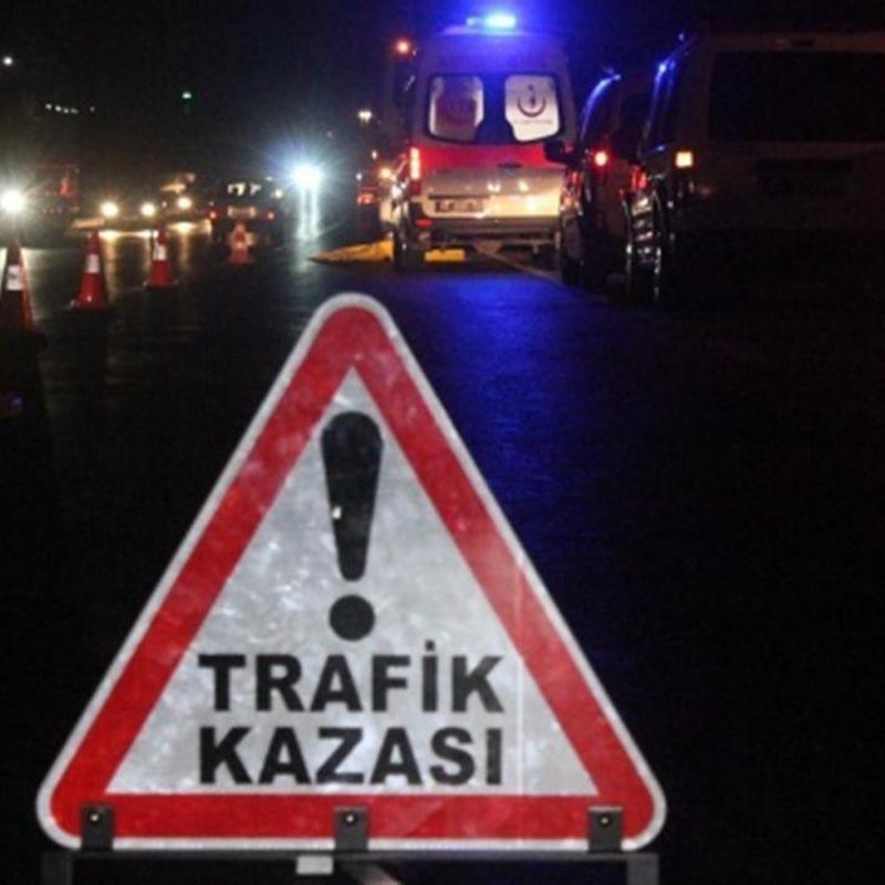 �zmir'de feci kaza: T�r�n alt�na giren s�r�c� hayat�n� kaybetti