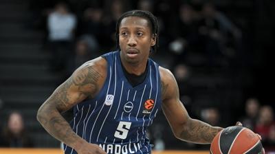 Anadolu Efes'te ayr�l�k: Saben Lee!