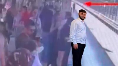 Metrob�s dura��nda deh�et anlar�! Cani tutukland�