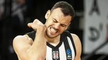 Be�ikta� GA�N'de Ante Zizic b��ak alt�na yatt�