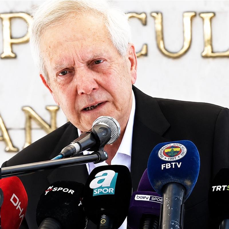 Aziz Y�ld�r�m g�z ya�lar�na hakim olamad�: Bu camia seni unutmayacak