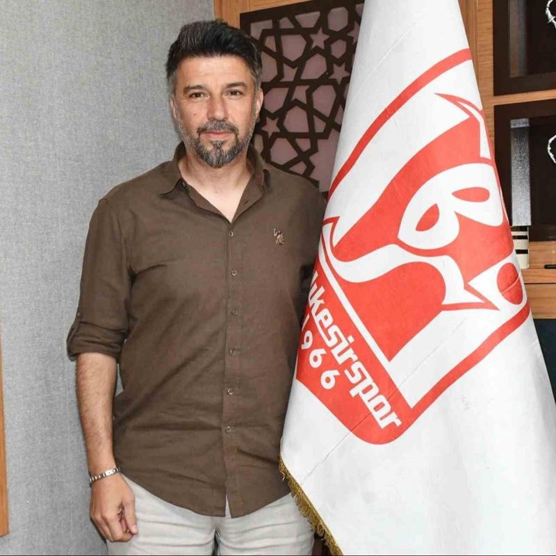 Bal�kesirspor'da Teknik Direkt�r Polat �etin oldu