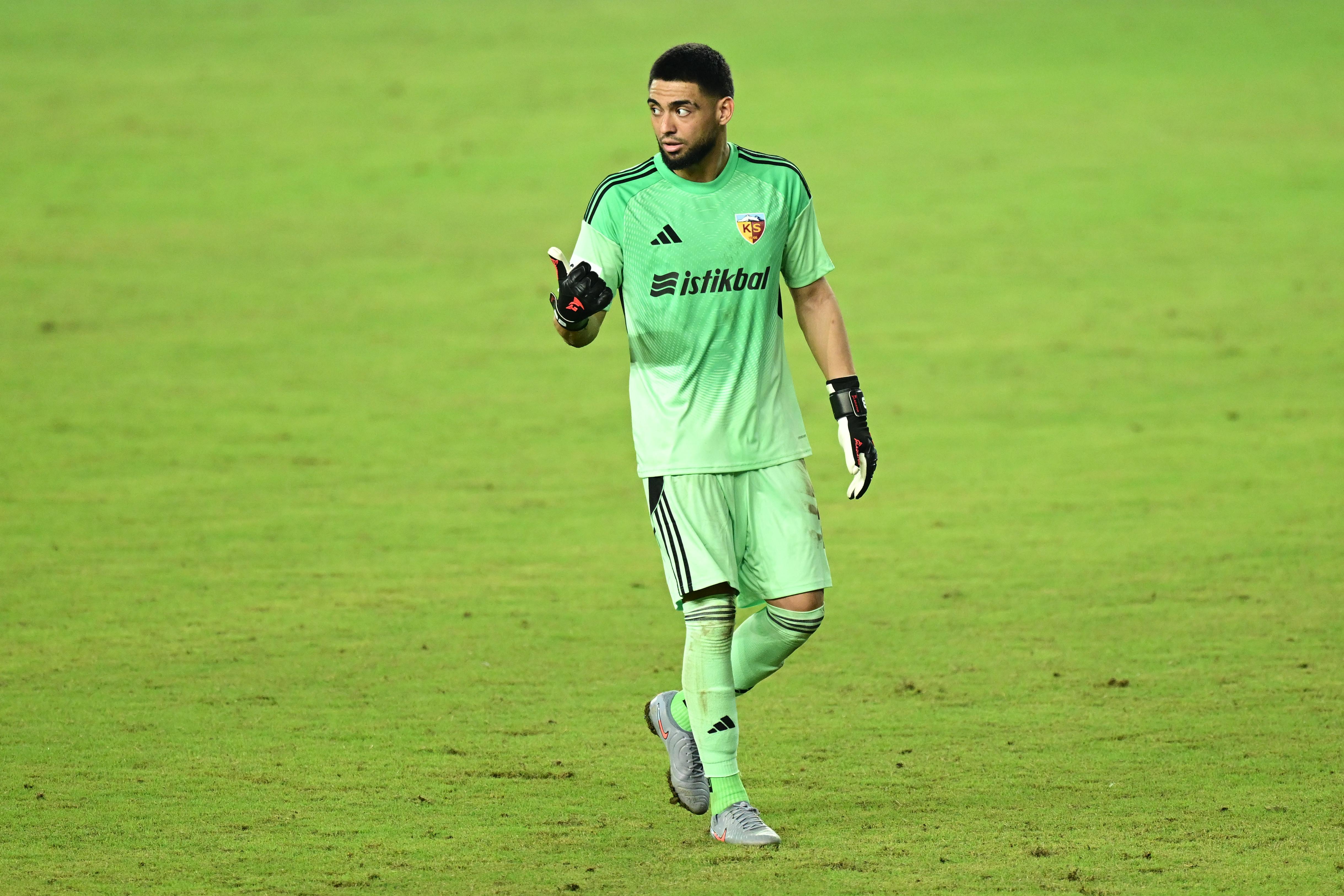 Bilal Bayazit, Kayserispor'a veda etti
