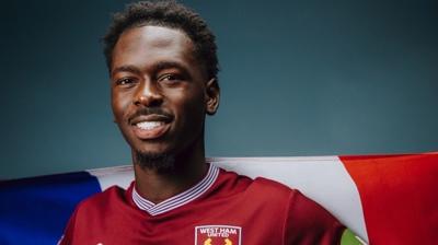 Galatasaray'dan orta saha hamlesi! �ngiltere'den geliyor...