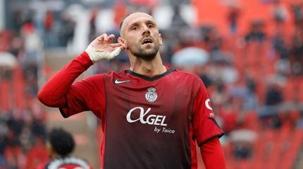 Aziz Y�ld�r�m'dan ilk transfer hamlesi: Vedat Muriqi