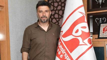 Bal�kesirspor'da Teknik Direkt�r Polat �etin oldu